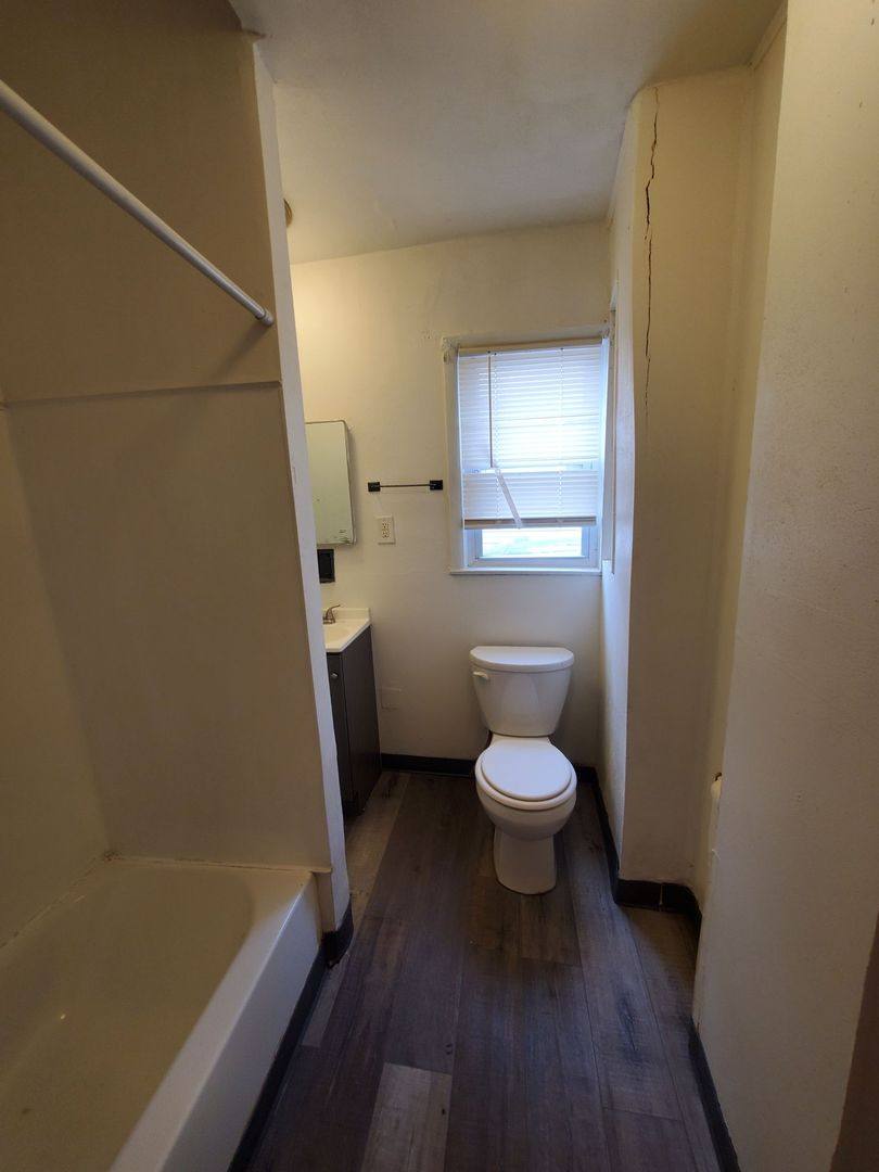 Apartment for rent at 612 10th St, Racine, WI 53403