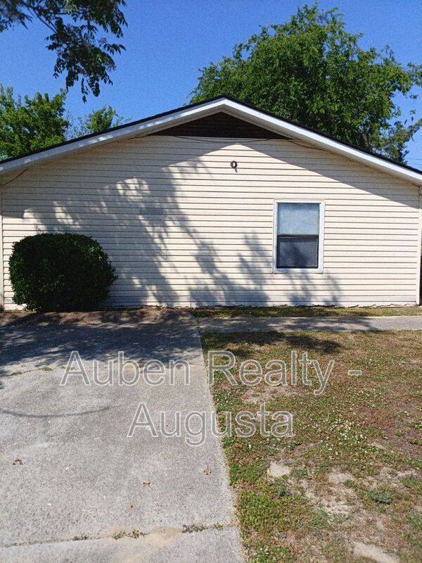 Apartment for rent at 1730 Hicks St #B, Augusta, GA 30904