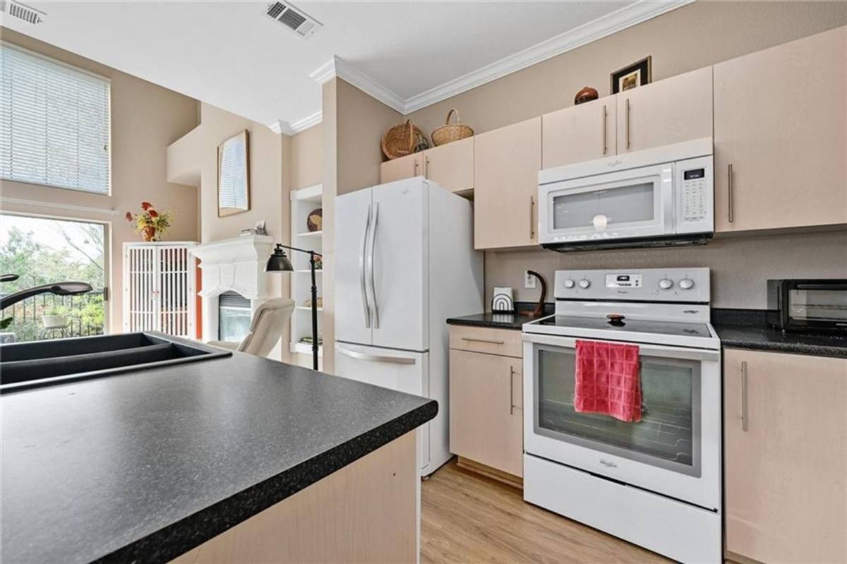 Condo for rent at 11203 Ranch Rd #2222, Austin, TX 78730