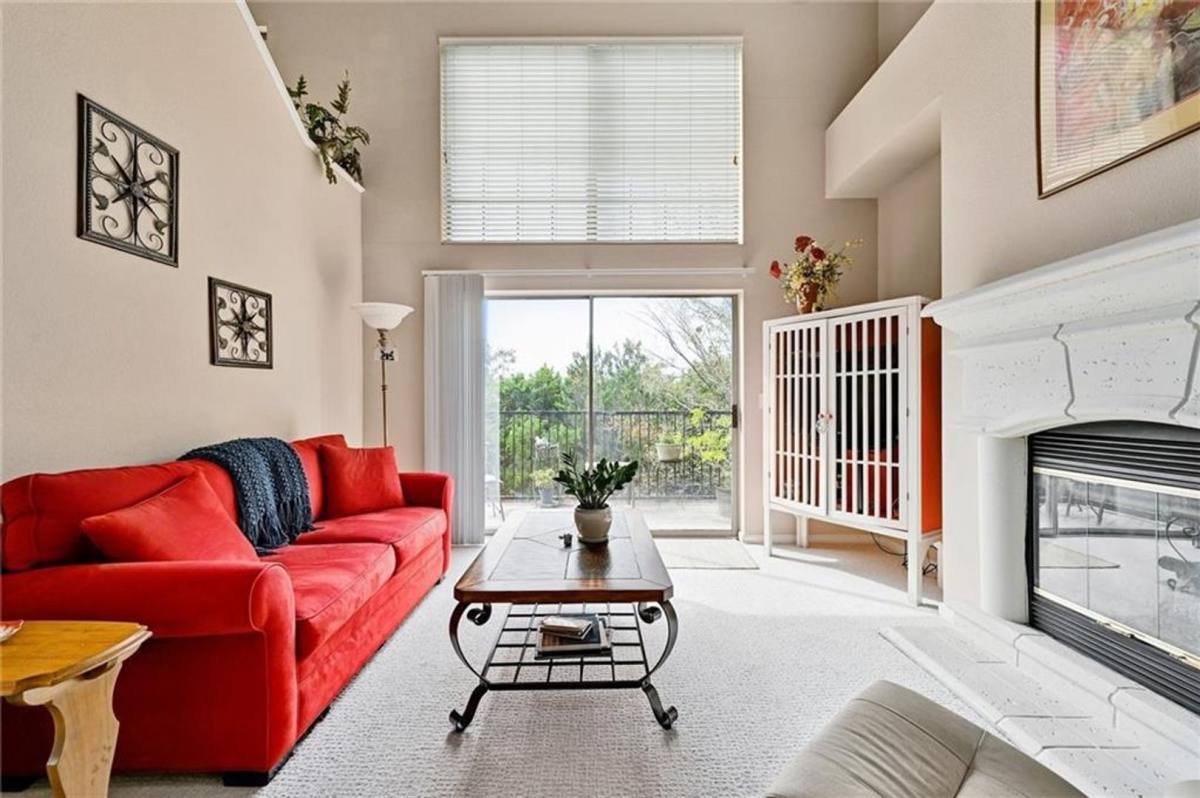 Condo for rent at 11203 Ranch Rd #2222, Austin, TX 78730