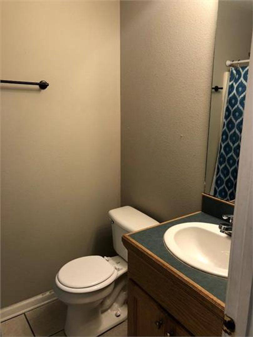 Apartment for rent at 433 Idlewild Dr, Houma, LA 70364