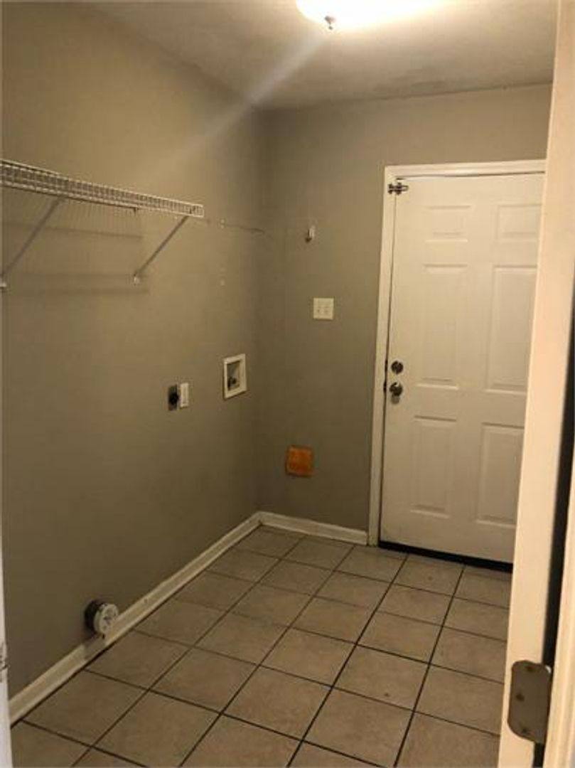 Apartment for rent at 433 Idlewild Dr, Houma, LA 70364