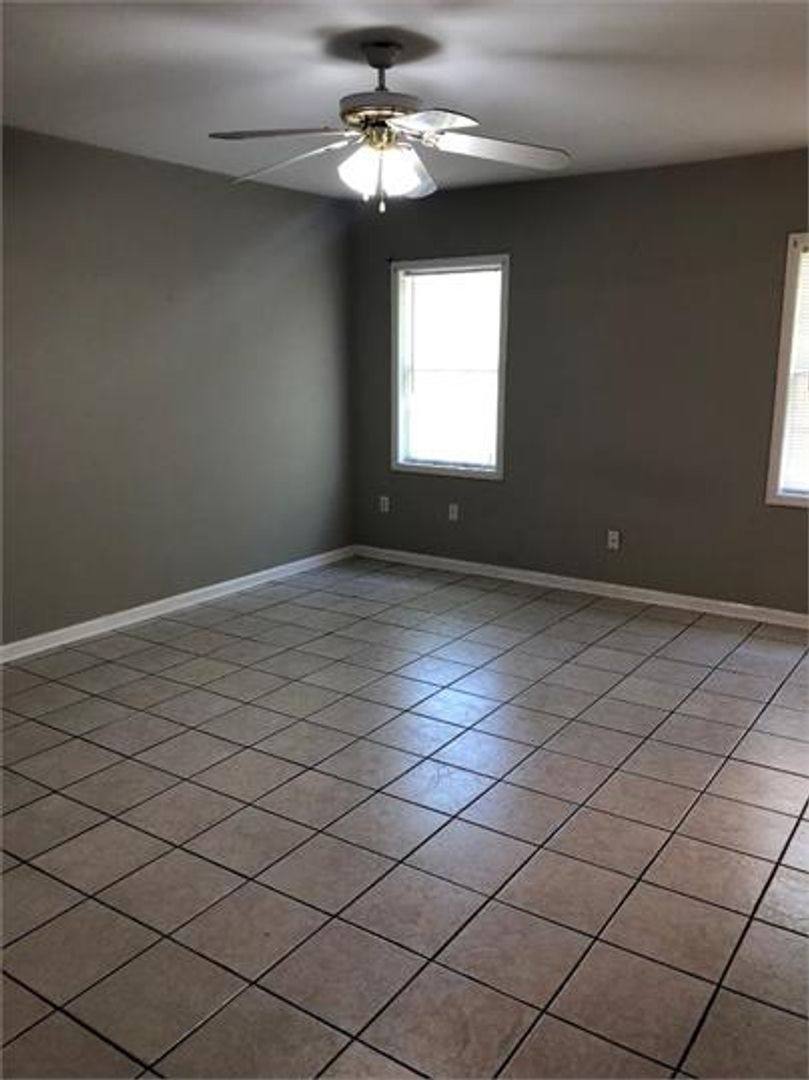 Apartment for rent at 433 Idlewild Dr, Houma, LA 70364