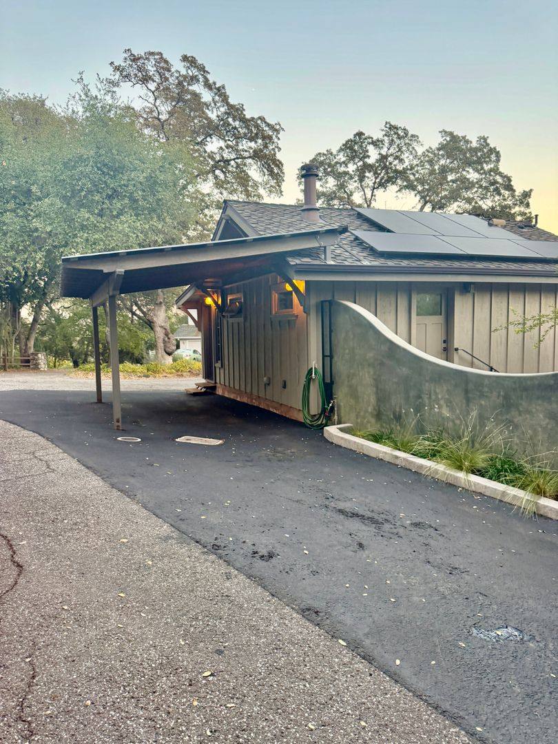 House for rent at 1015 Toyon Dr, Auburn, CA 95603