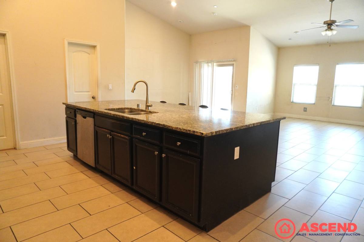 House for rent at 7209 Conduit St, Bakersfield, CA 93311