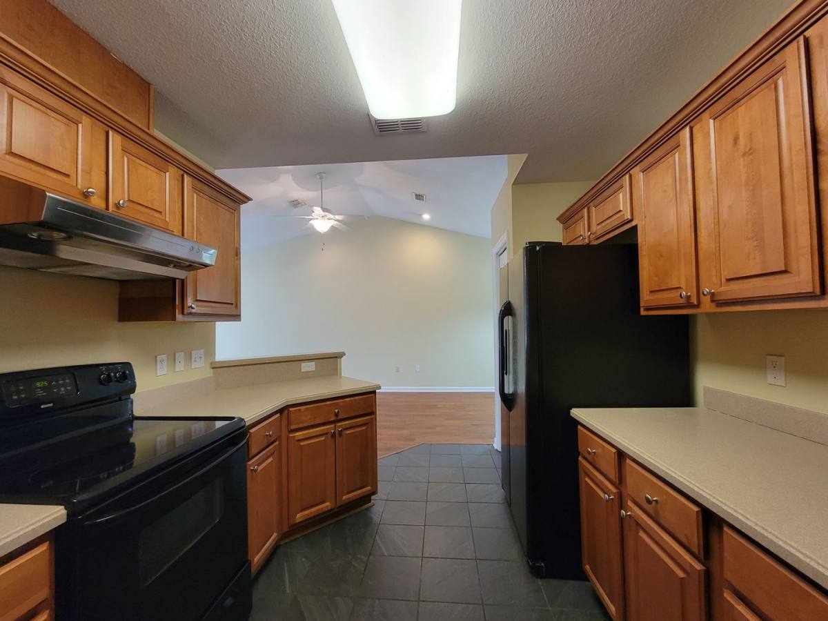 Townhouse for rent at 2372 Quazar Circle, Tallahassee, FL 32311