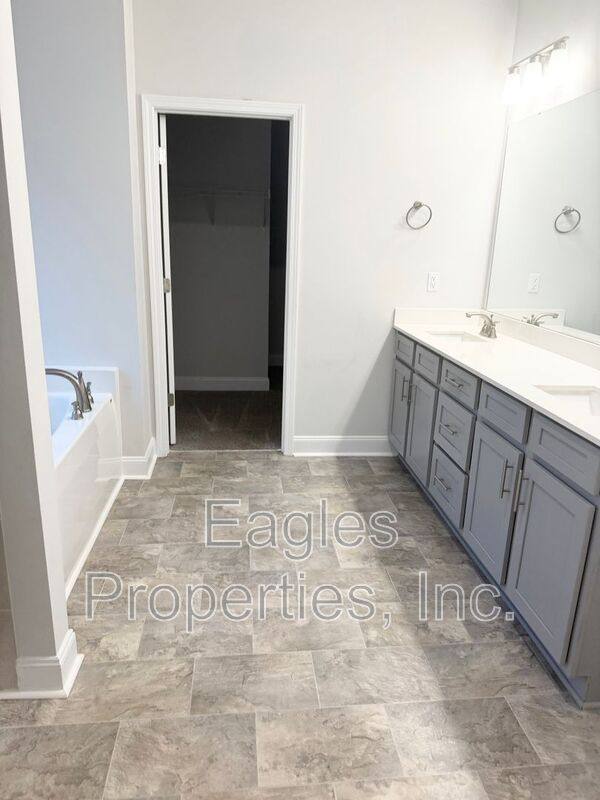 House for rent at 208 Bay Hill Dr, Goldsboro, NC 27534
