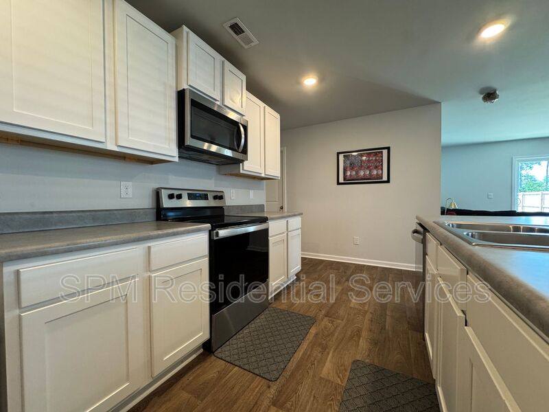 House for rent at 398 Folkstone Rd, Holly Ridge, NC 28445