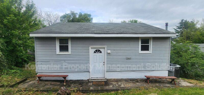 House for rent at 813 Highland Ave, Waynesboro, VA 22980