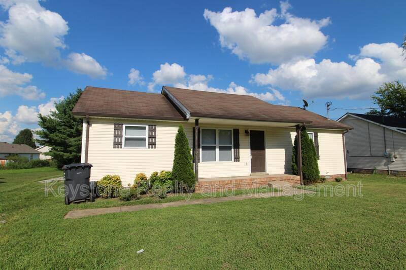 House for rent at 1920 Timberline Circle, Oak Grove, KY 42262