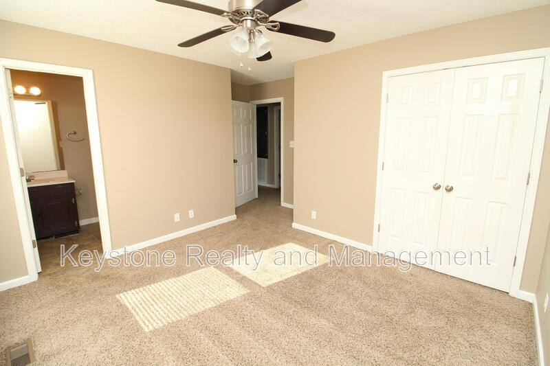 House for rent at 1920 Timberline Circle, Oak Grove, KY 42262