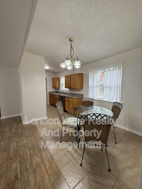 House for rent at 909 La Marche Dr, Jacksonville, FL 32205