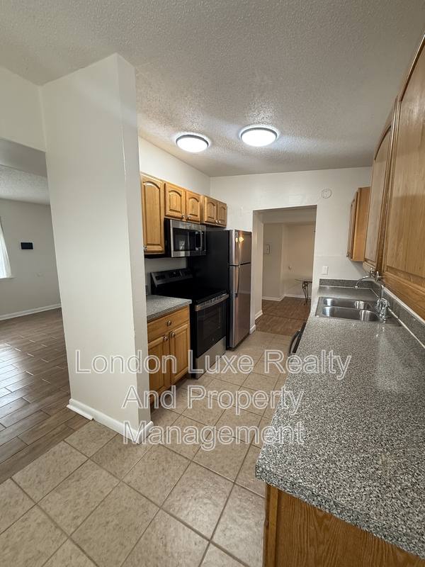 House for rent at 909 La Marche Dr, Jacksonville, FL 32205