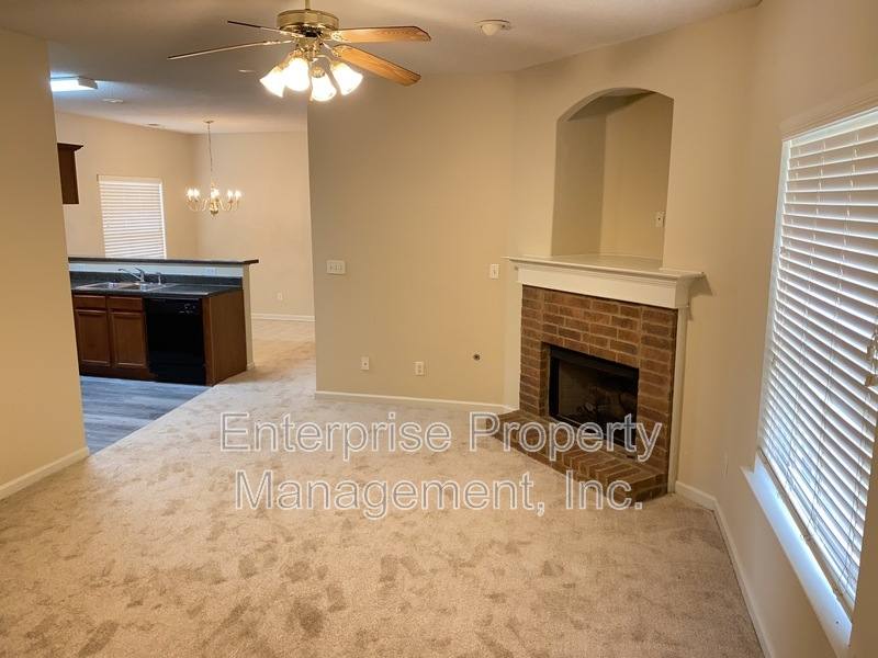 House for rent at 10178 Sterling Ridge Dr, Cordova, TN 38018