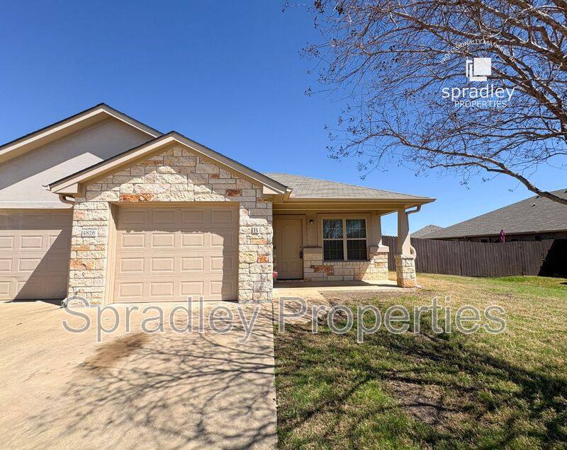 Townhouse for rent at 4840B Deep Dr, Temple, TX 76502