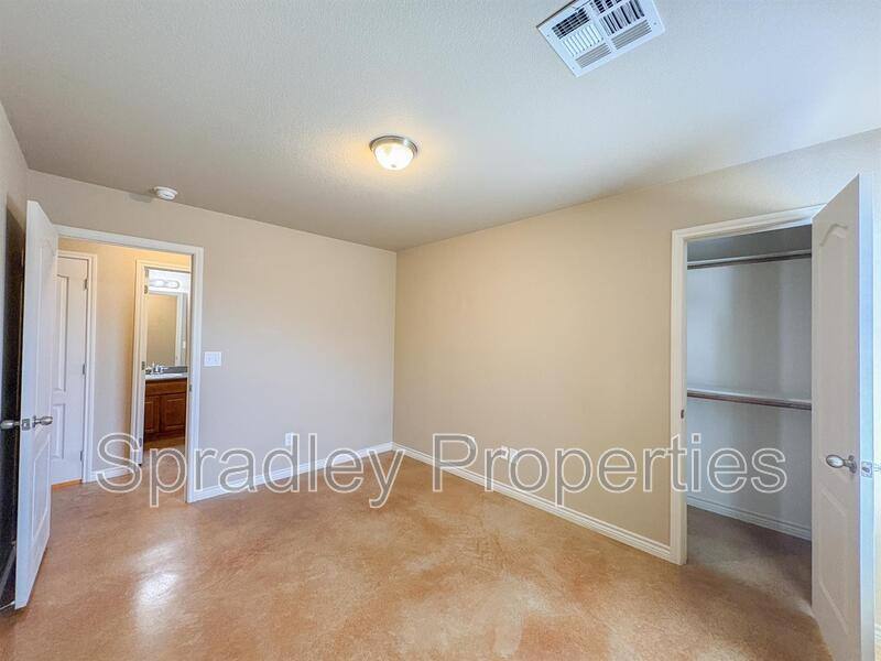 Townhouse for rent at 4840B Deep Dr, Temple, TX 76502