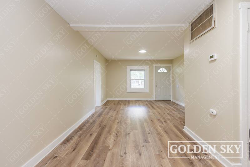 House for rent at 1704 W 15th St, Muncie, IN 47302