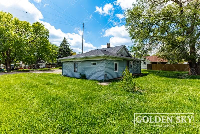 House for rent at 1704 W 15th St, Muncie, IN 47302