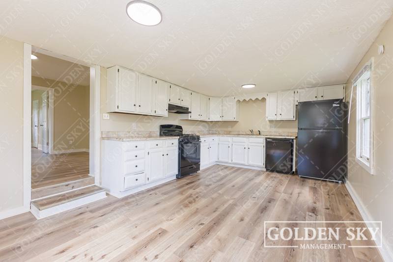 House for rent at 1704 W 15th St, Muncie, IN 47302