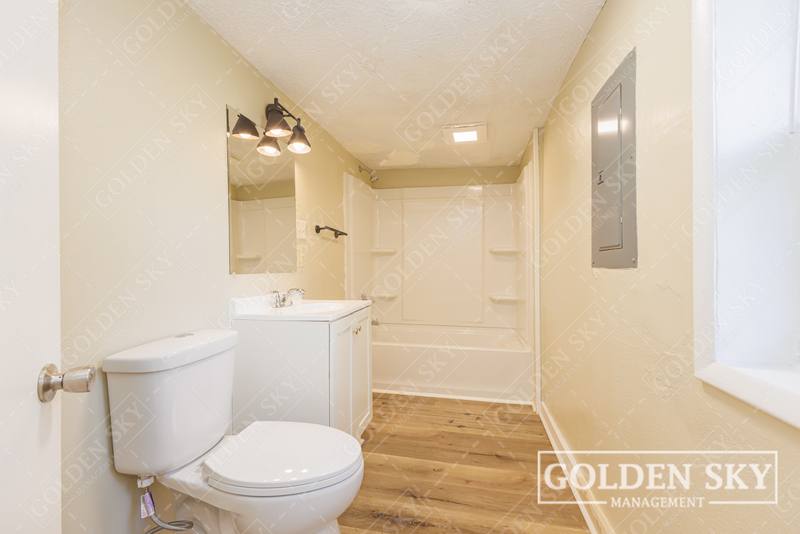 House for rent at 1704 W 15th St, Muncie, IN 47302