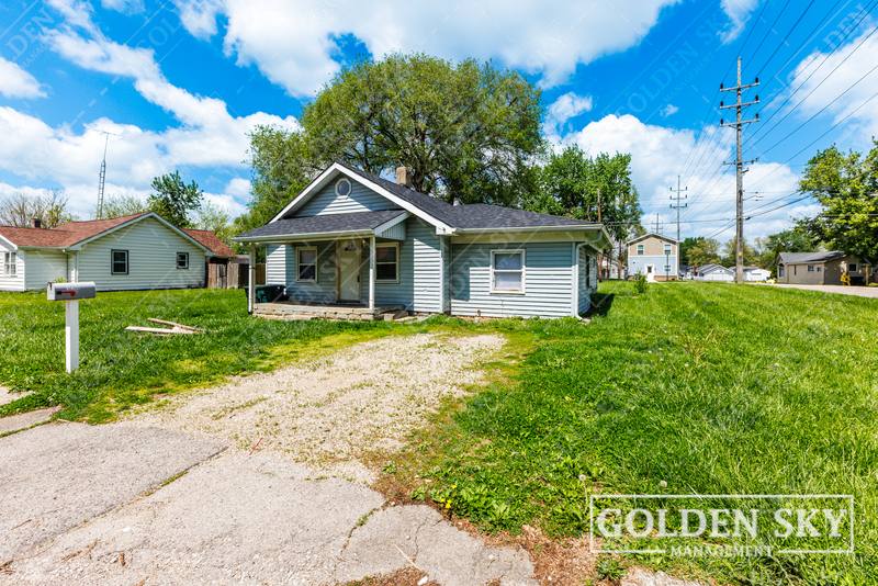 House for rent at 1704 W 15th St, Muncie, IN 47302