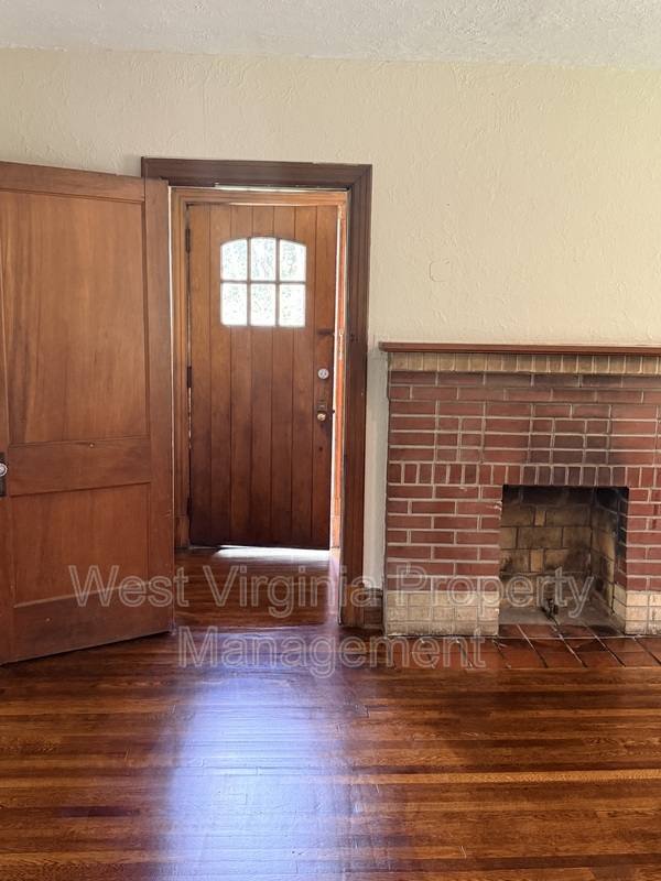 House for rent at 102 Temple St, Beckley, WV 25801