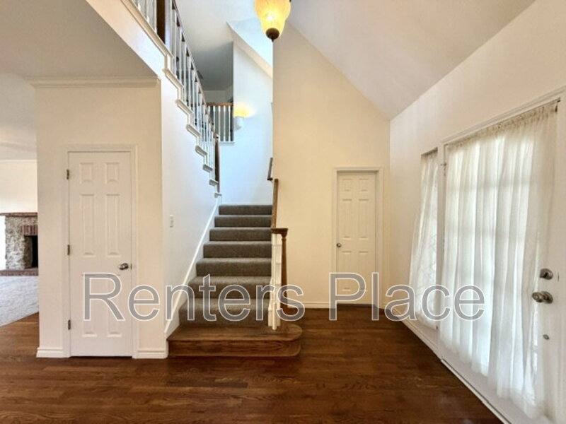 House for rent at 8523 S 70th E Ave, Tulsa, OK 74133