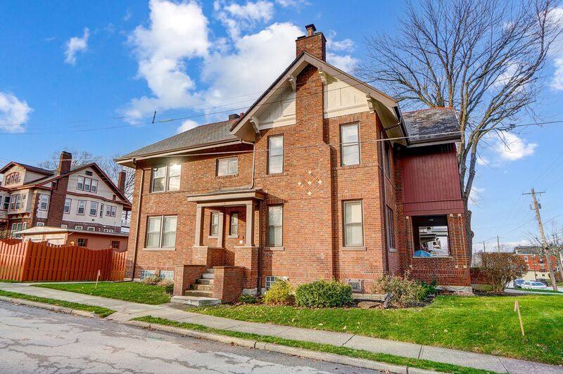 Apartment for rent at 2881 Observatory Ave #2, Cincinnati, OH 45208