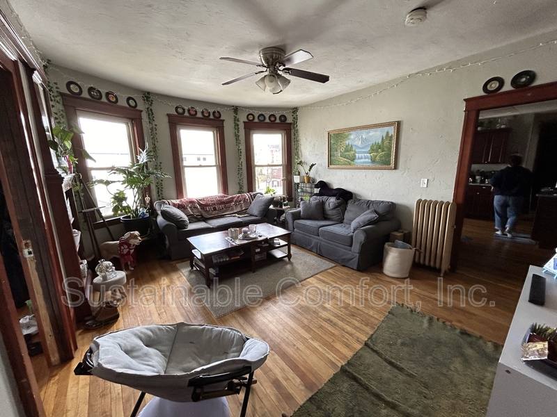 Apartment for rent at 49 Beaver St #2, Worcester, MA 01603