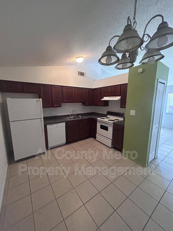 Apartment for rent at 2539 Ridgewood Ave, Sanford, FL 32773
