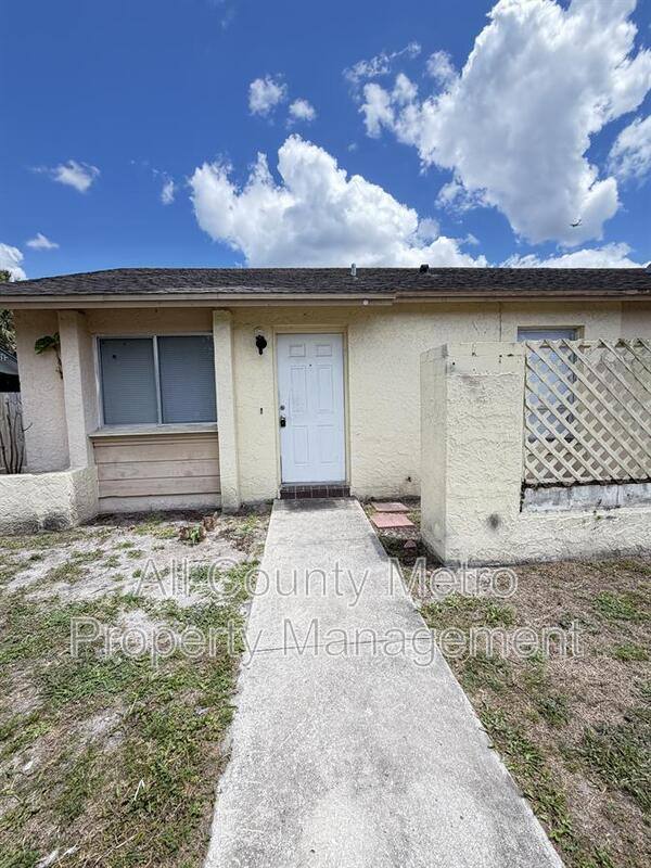 Apartment for rent at 2539 Ridgewood Ave, Sanford, FL 32773