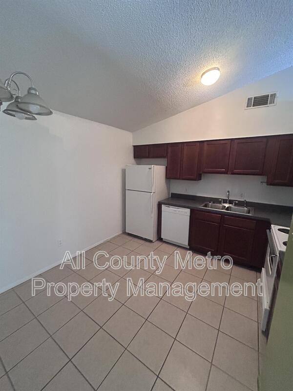 Apartment for rent at 2539 Ridgewood Ave, Sanford, FL 32773