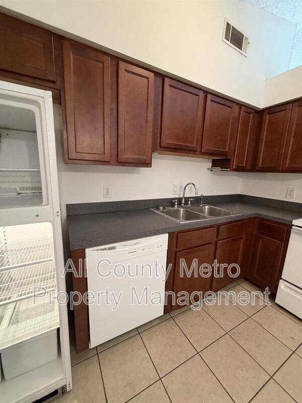 Apartment for rent at 2539 Ridgewood Ave, Sanford, FL 32773
