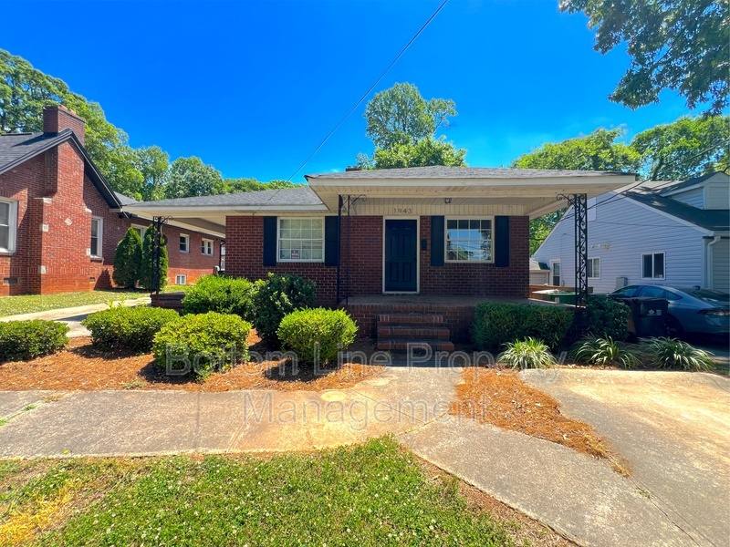 Apartment for rent at 1943 Wilmore Dr, Charlotte, NC 28203