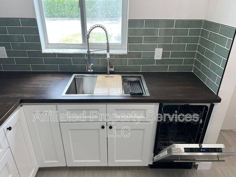 Apartment for rent at 5214 Stacy St #20, West Palm Beach, FL 33417