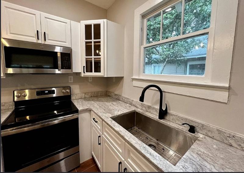 House for rent at 209 S Fulton St, Mobile, AL 36606
