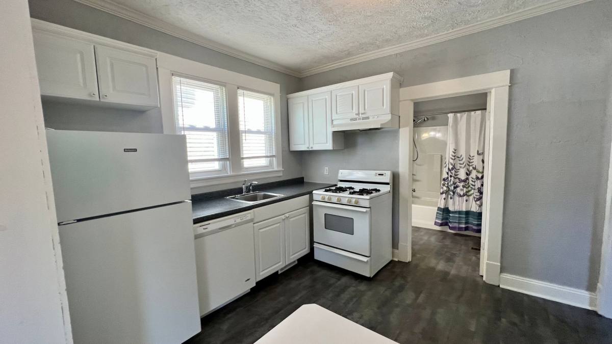 Apartment for rent at 1133 Muskegon NW, Grand Rapids, MI 49504