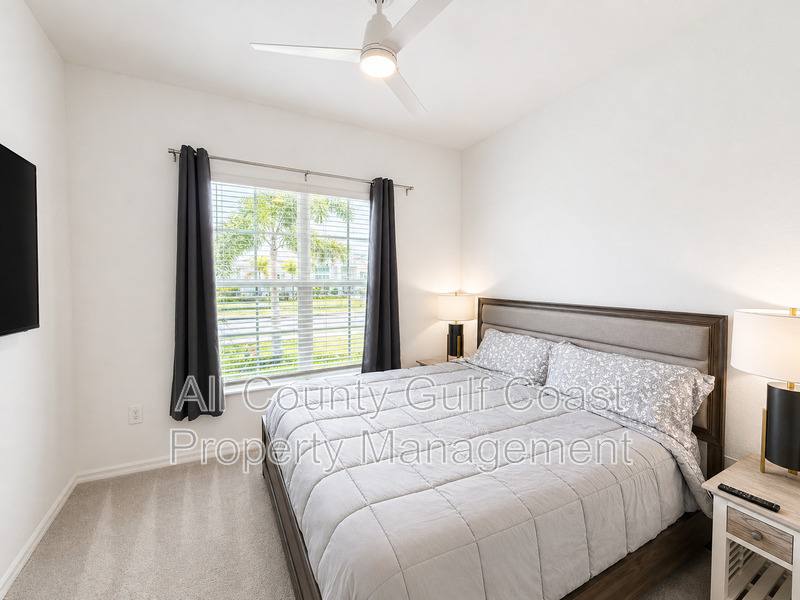 House for rent at 5628 Lightning Whelk Lane, Bradenton, FL 34211