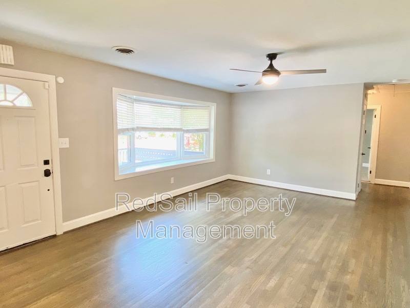 House for rent at 10 Westlawn Dr, Hampton, VA 23664