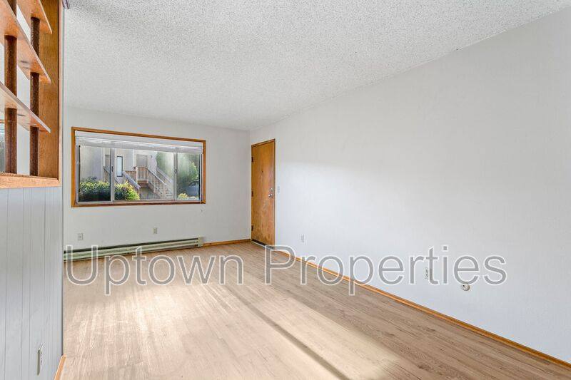 Apartment for rent at 1508 SW Dewitt St #7, Portland, OR 97239