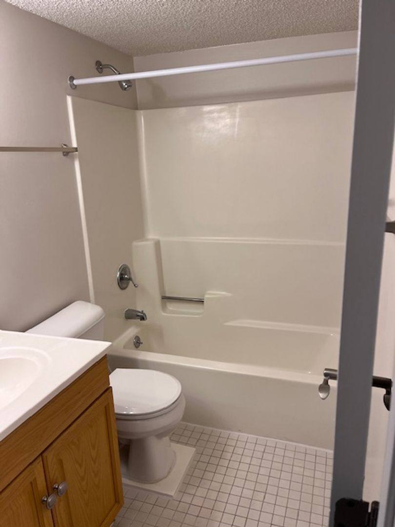 Apartment for rent at 3978 Brandychase Way, Cincinnati, OH 45245