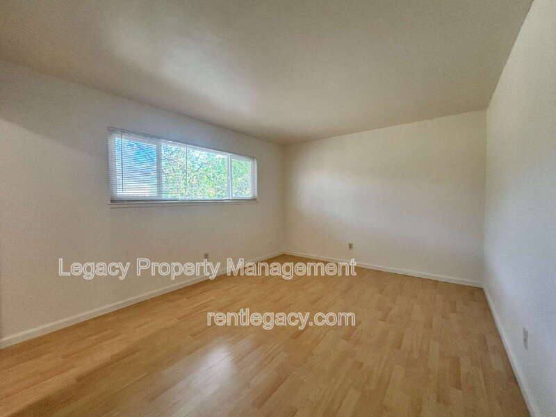 Apartment for rent at 4552 Ashcroft Ave #36D, Sacramento, CA 95841
