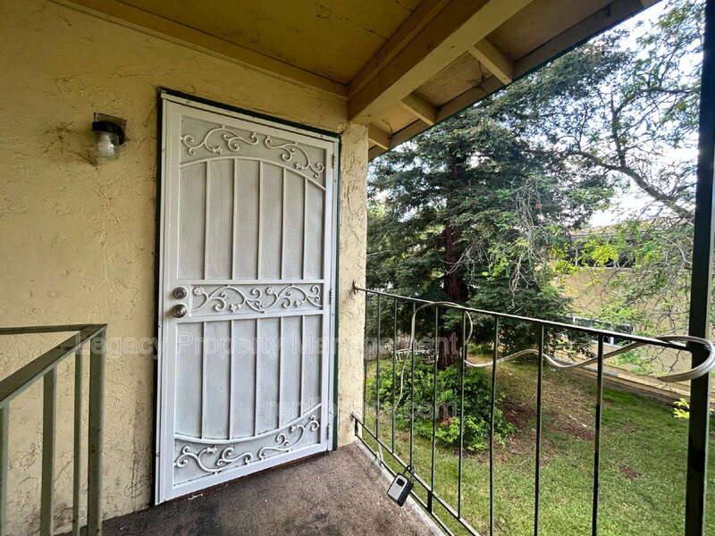 Apartment for rent at 4552 Ashcroft Ave #36D, Sacramento, CA 95841