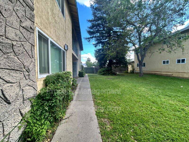 Apartment for rent at 4552 Ashcroft Ave #36D, Sacramento, CA 95841