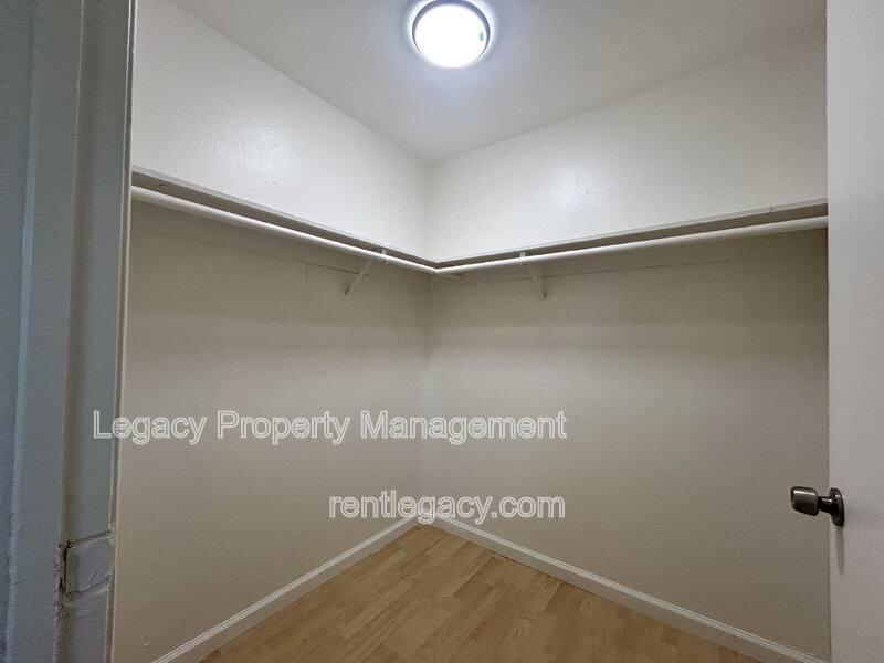 Apartment for rent at 4552 Ashcroft Ave #36D, Sacramento, CA 95841