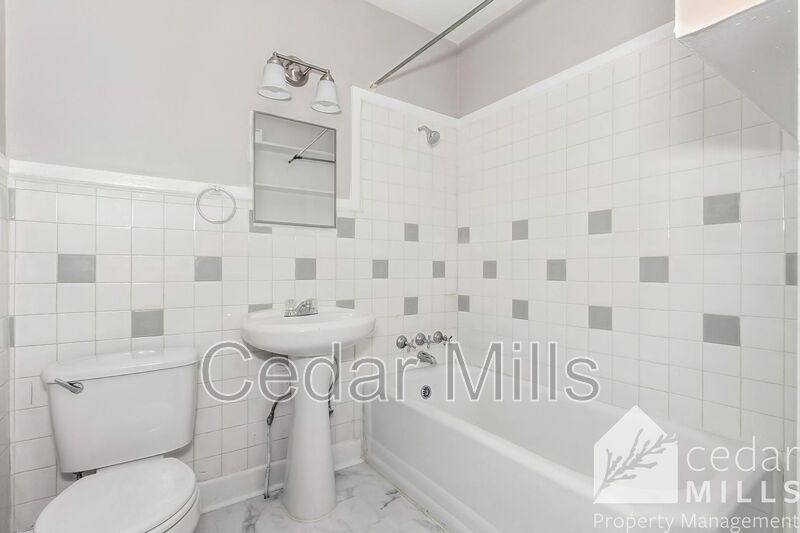 Apartment for rent at 405 N Hillside #5, Wichita, KS 67214