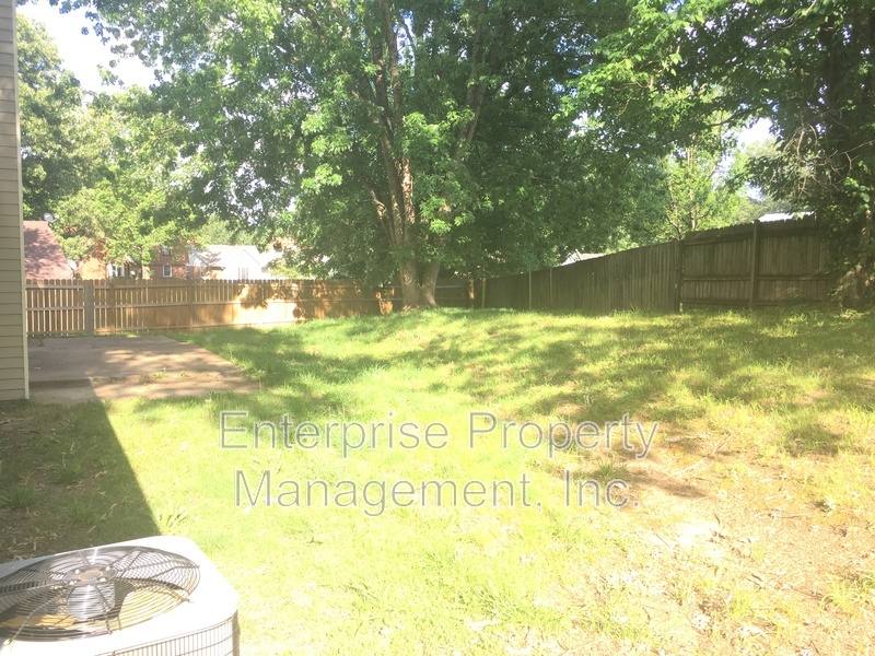 House for rent at 7019 Shadow Oaks Dr, Memphis, TN 38125