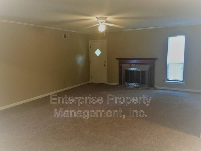 House for rent at 7019 Shadow Oaks Dr, Memphis, TN 38125