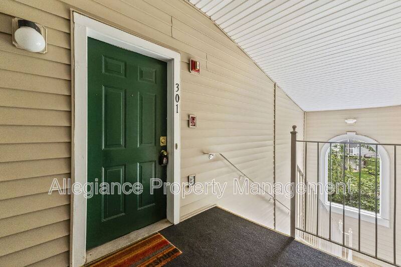 Condo for rent at 45490 Whistling Terrace #301, Sterling, VA 20166