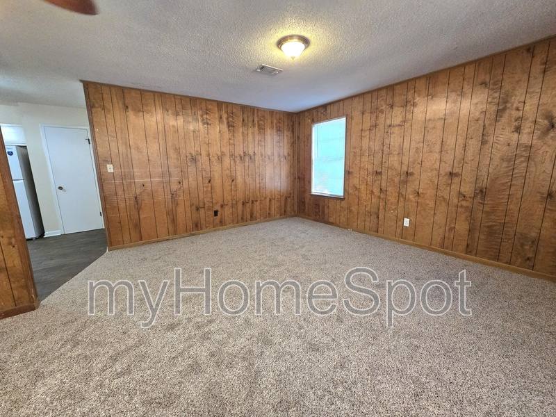 House for rent at 3230 Palmdale Ave, Pensacola, FL 32526